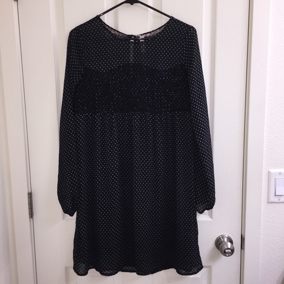 Xhilaration Dresses & Skirts - Nice condition blousy dress.